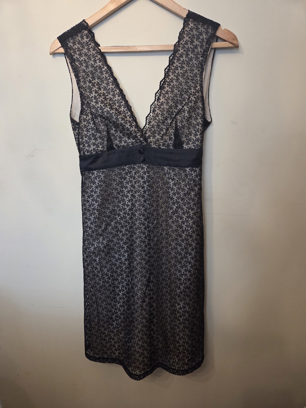 Sheer Lace V-Neck Chemise Nightdress in Black